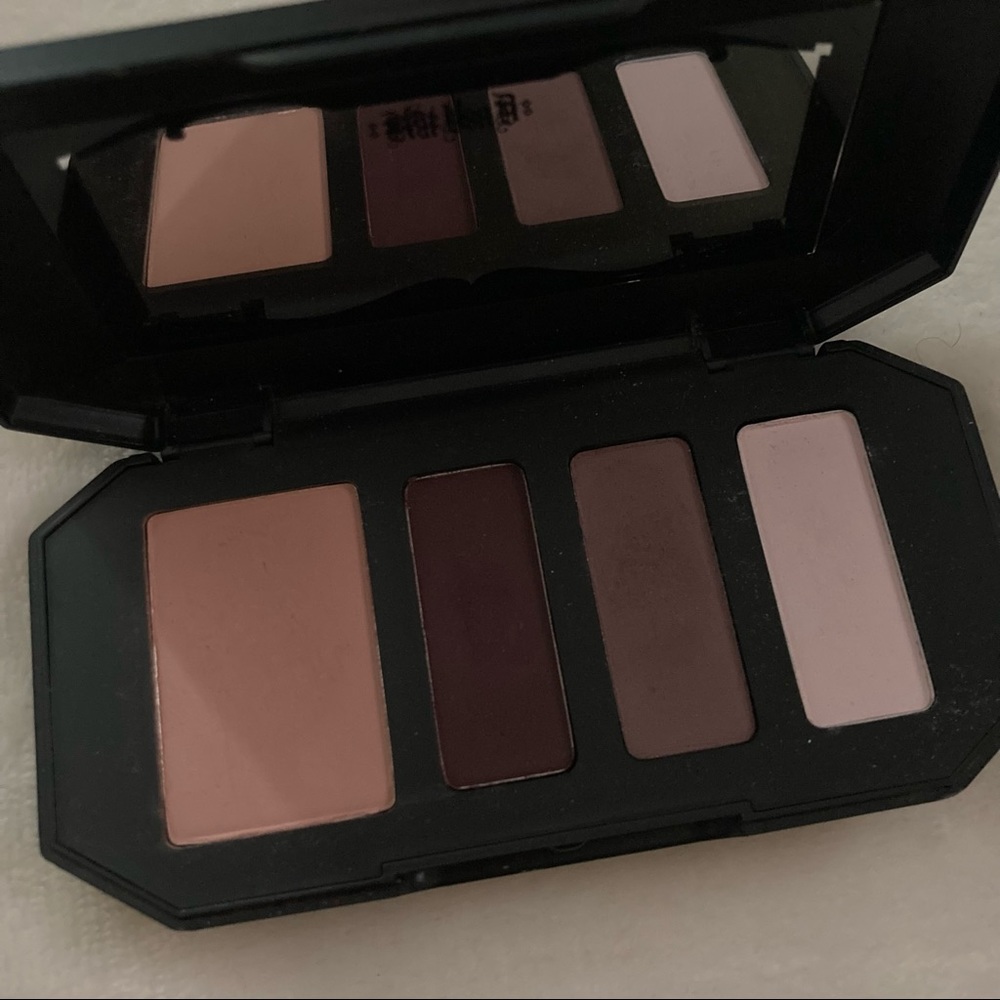 Kat Von D eye quad in plum